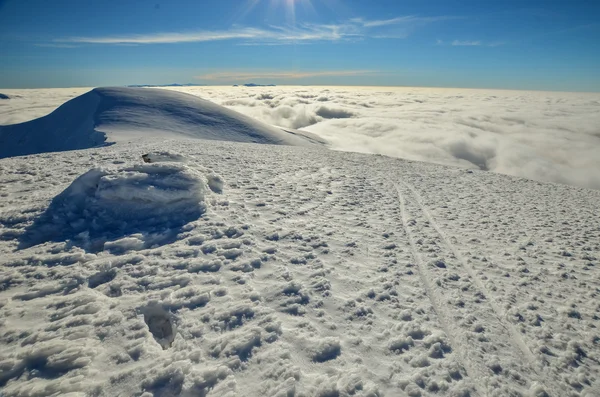 冬天的雪绑定顶景观 — 图库照片