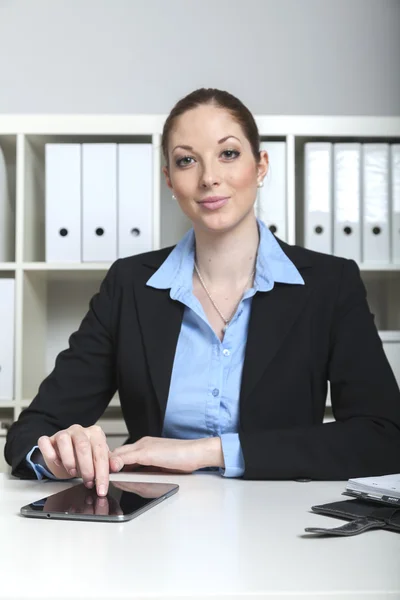 Coffee break with tablet pc — Stock Photo, Image