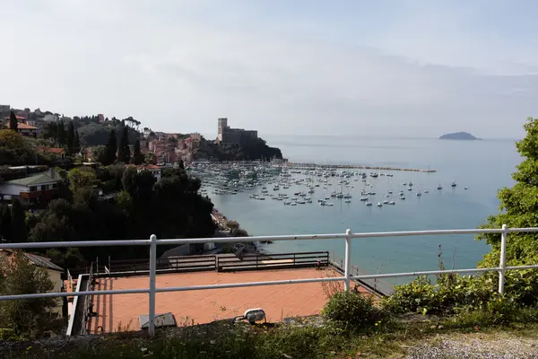 Lerici, Olaszország megtekintése port — Stock Fotó