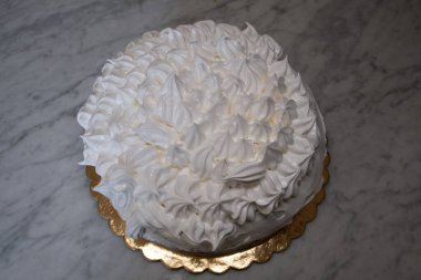 Karamelli limonlu turta.