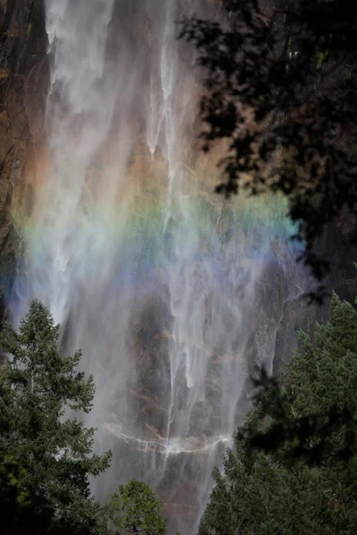Rainbow in Yosemite — Stock Photo, Image