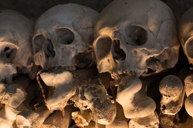 Kafatasları mezarlığında