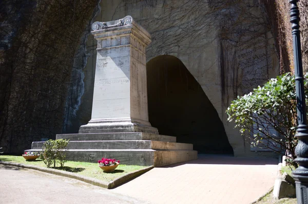 Graven av Giacomo Leopardi — Stockfoto