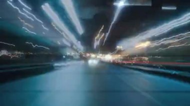 Caddelerdeki ışık yolları