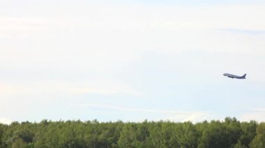 Büyük uçağı kalkıyor