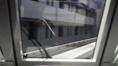 Gökyüzü tren Singapur havaalanında