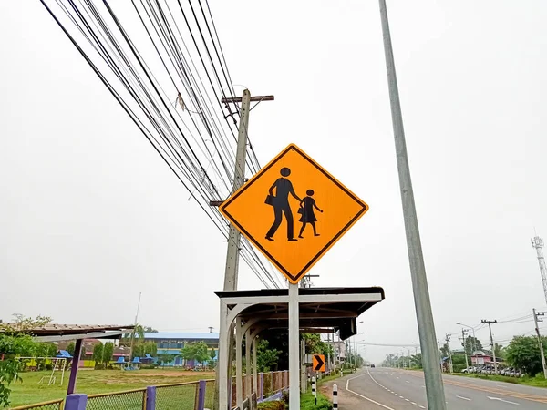 Segnali Avvertimento Scuola Attenzione Bambini Sulla Strada Una Scuola Sul — Foto Stock