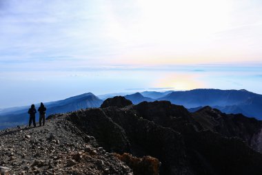 En yüksek dağı Rinjani görünümünden