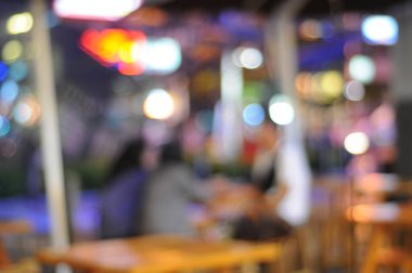 Mağaza veya alışveriş merkezinin soyut bulanıklığı: arkaplan kullanımı için bulanık görüntü