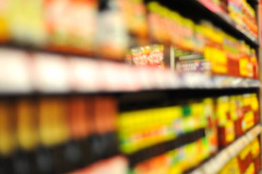 Alışveriş merkezinin soyut arkaplanı, odak derinliği.