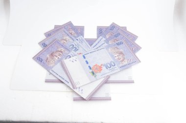 Malezya halka banknotlarının Malezya para birimi