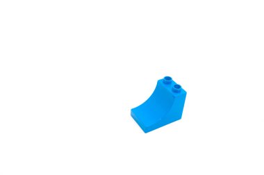 çok renkli plastik tuğlalar çocuklar için oyuncaklar