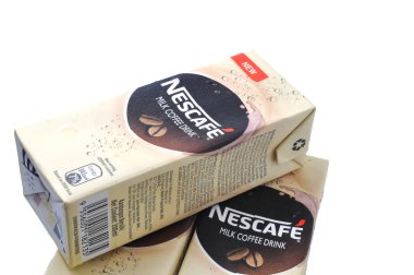 KUALA LUMPur, Malezya - 7 Şubat 2015. Nescafe Süt İçeceği paketleri. Nescafe, Nestle tarafından üretilen bir hazır kahve markasıdır. Adı 