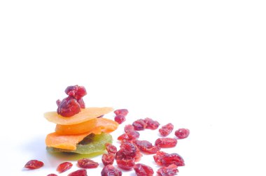 Lezzetli kurutulmuş meyveler. 