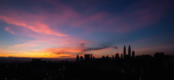 Kuala Lumpur Şehri Alacakaranlıkta Ufuk Çizgisi Kuala Lumpur Malezya — Stok fotoğraf