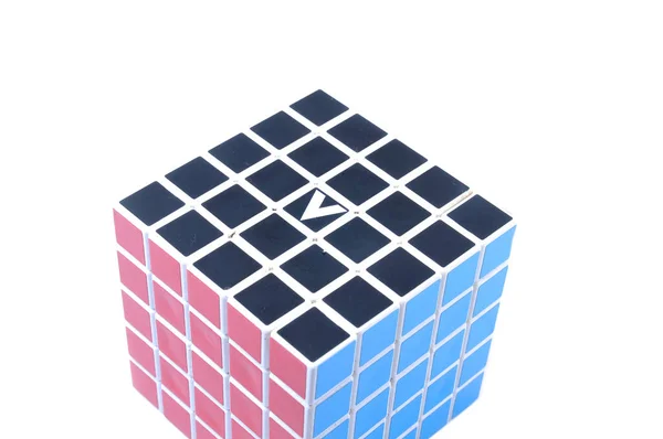Rubiks Kuutio Eristetty Valkoinen — kuvapankkivalokuva