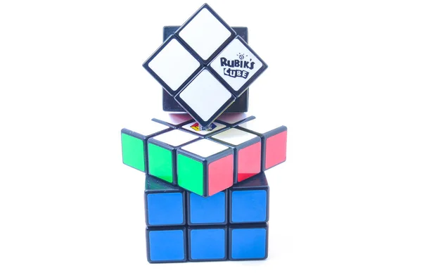Selangor Malezya Şubat 2015 Beyaz Arka Planda Rubik Küpü Rubik — Stok fotoğraf