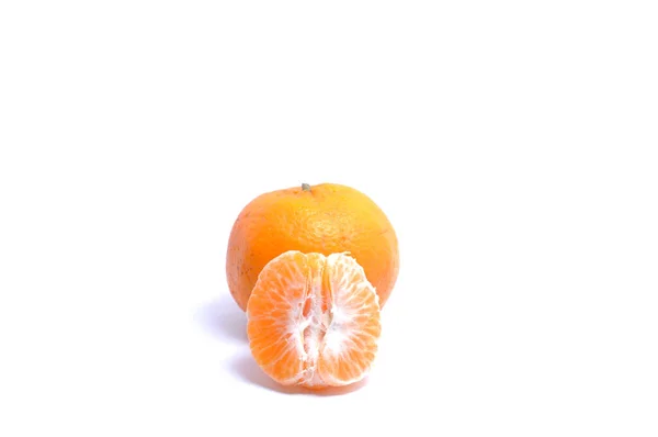 Laranja Madura Fresca Fundo Branco — Fotografia de Stock