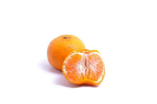 Naranja Fresca Aislada Sobre Fondo Blanco —  Fotos de Stock