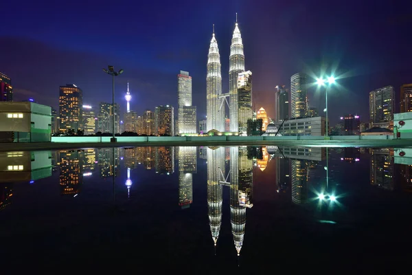 Skyline Kuala Lumpur Crepúsculo — Foto de Stock