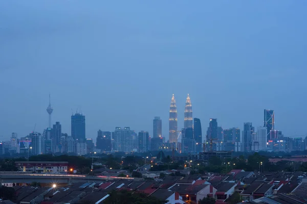 Kuala Lumpur Skyline Por Noche — Foto de Stock