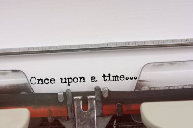  Bir zamanlar Vintage daktiloyla yazılmış bir kelime varmış..