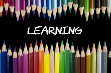 Renkli kalemlerin bileşimi üzerine öğrenim 