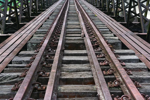 Velha Férrea Ponte — Fotografia de Stock