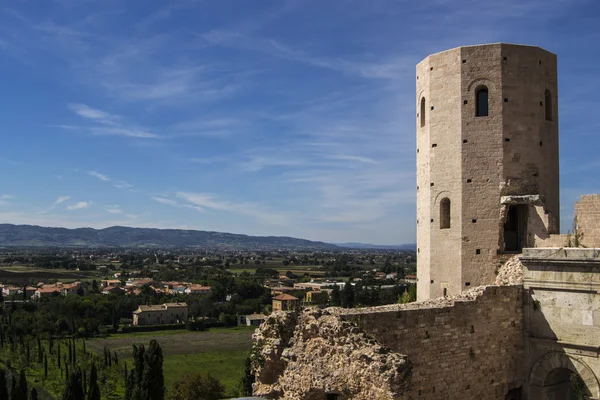 Visa av dalen av Assisi från Gate Venus i Spello — Stockfoto