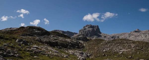 Panoramic Mountains Big Peaks Blue Sky Clouds — Stock Photo, Image