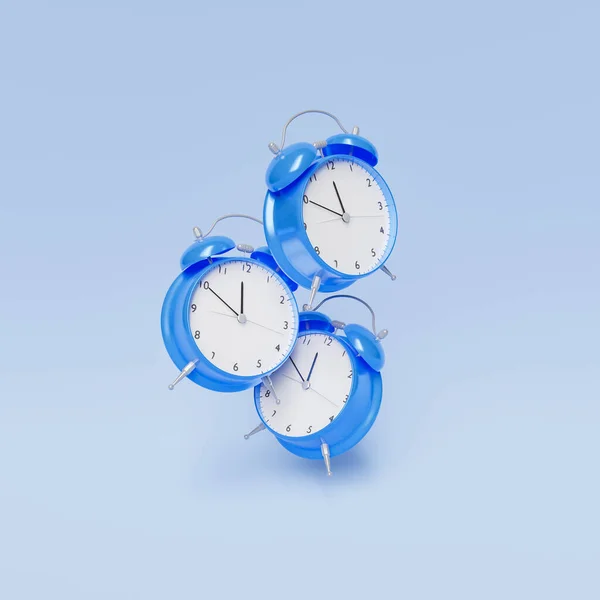 Relojes Alarma Flotando Aire Uno Sobre Otro Con Fondo Azul — Foto de Stock