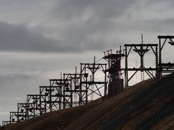 Régi Kötélpálya Szén Szállítására Longyearbyen Bányáiból Legészakibb Település Világon Svalbard — Stock Fotó