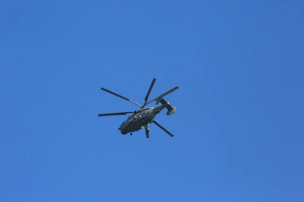 勝利の日にロシアの軍用機 2015年5月9日 — ストック写真