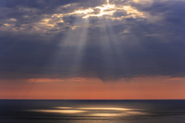 Nubes de tormenta. Cielo de Crimea . — Foto de Stock