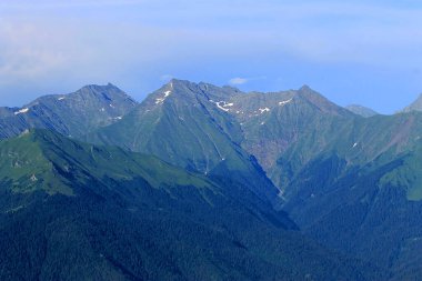 Kuzey Kafkasya Dağları Yazın