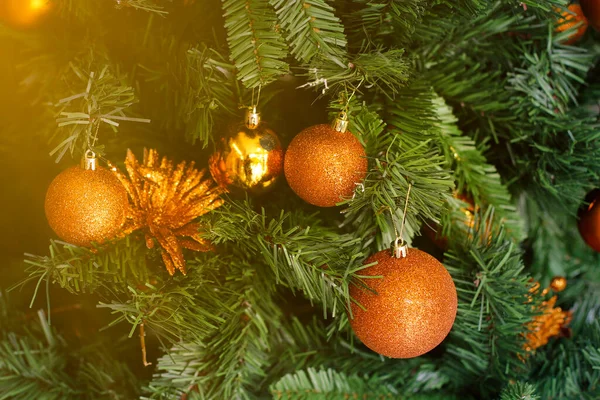 Primer Plano Del Árbol Navidad Detalles Festivos Concepto Año Nuevo — Foto de Stock