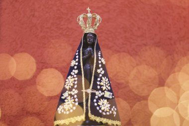 Aparecida Anıtı, Katolik dininde Tanrı 'nın annesi, Brezilya' nın hamisi.