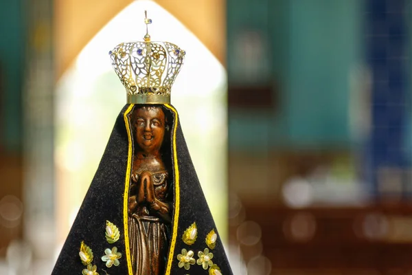 Rzeźba Wizerunku Matki Bożej Aparecidy Matki Jezusa Religii Katolickiej Patronki — Zdjęcie stockowe
