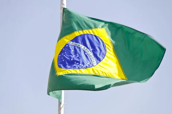 Σημαία της Βραζιλίας σε λεπτομέρεια και την κίνηση — Φωτογραφία Αρχείου