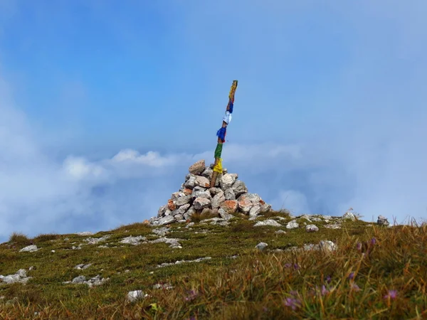Выходное место на самой высокой вершине в австрийских Альпах — стоковое фото