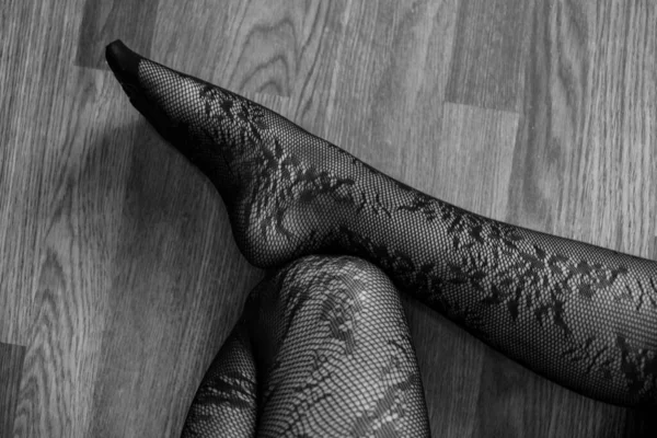 Woman Legs Posed Postition Wearing Floral Patterned Black Stocking Sensual — Stock Photo, Image