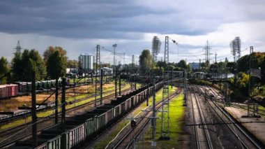 Yük treni kömür kargo ile