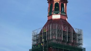 13. yüzyıl kilise kule restorasyon üzerinde çalışma Restoratör.