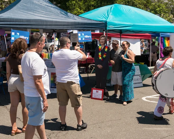 Hillary'nin stand Rockland gururu Festivali