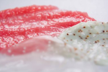 Yüz ve vücut fırçasının yakın dokusu. Doku arkaplanı ve kişisel bakım eğilimi