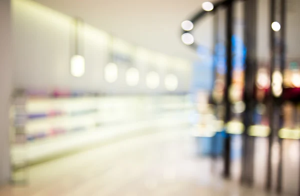 Kozmetik mağazası ile bokeh arka plan bulanıklık — Stok fotoğraf