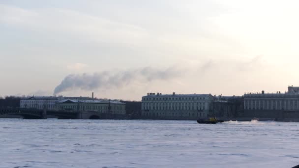 Rompighiaccio Sul Fiume Neva Petersburg Inverno Dimensioni 1980X1080 Frame Rate — Video Stock