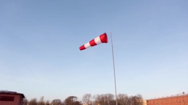 Winssock, çeşitli açılar Boyut: 1980x1080 Çerçeve oranı: 50 fps Renk kipi: Doğal