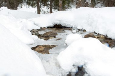 Kar mountine Nehri - stok fotoğraf