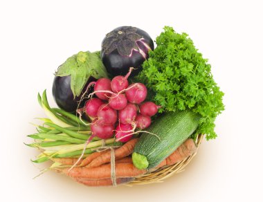 Beyaz bir arka plan üzerinde izole sebze